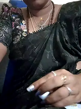 sweetqueen143 online show from 11-11-25, 04:40