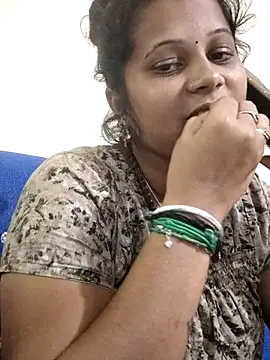 sweetqueen143 online show from 11-17-25, 02:45