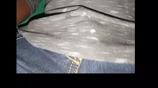 Snapshot of Black_runner chatting on 10-11-25, 02:37 Black runner online show from 10-11-25, 02:37