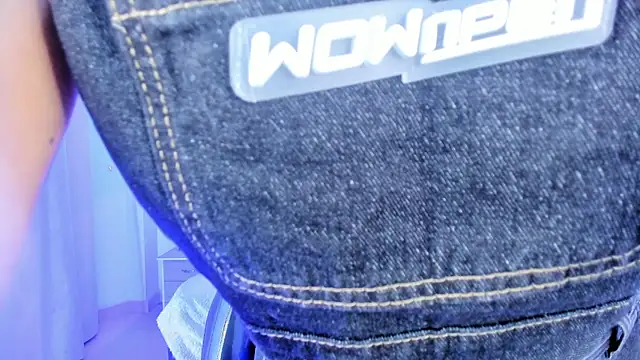 Gyal 8  online show from 02-05-26, 04:06