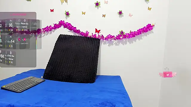 Annniie22 online show from 01-17-26, 07:35