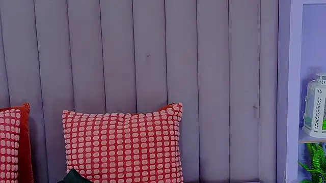 MyApril   online show from 04-23-26, 12:40