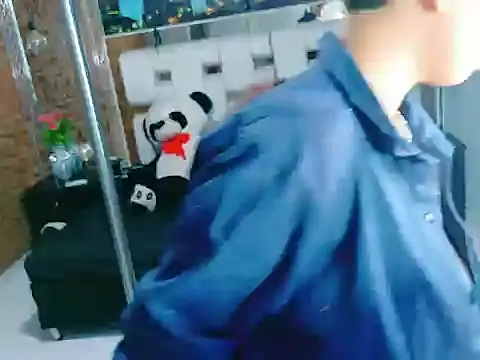 Snapshot of Twindesires chatting on 10-19-25, 03:51 Twindesires online show from 10-19-25, 03:51