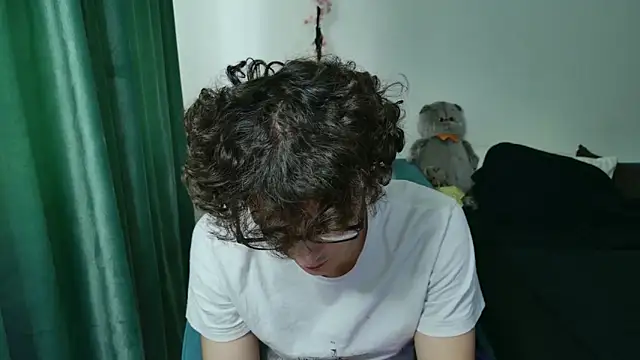 Snapshot of dreamgonetan chatting on 09-28-25, 08:42 dreamgonetan online show from 09-28-25, 08:42