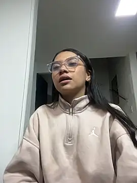 Snapshot of gabriela_paris chatting on 07-25-26, 04:43 gabriela paris online show from 07-25-26, 04:43