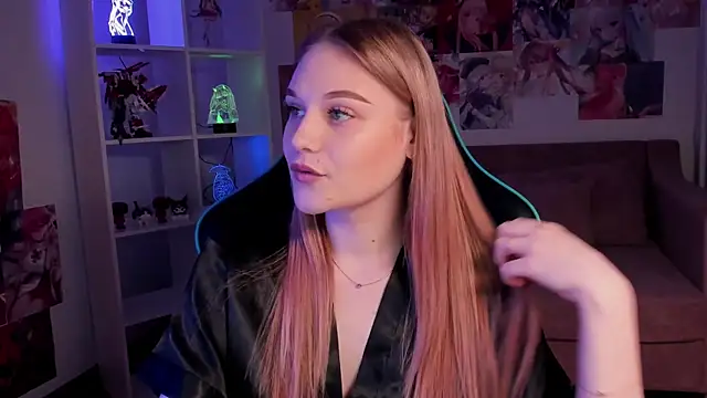 AriaWell online show from 11-24-25, 05:12