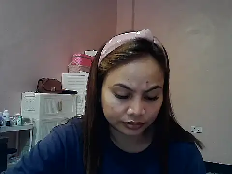 Snapshot of Amarrahlyn chatting on 05-19-26, 09:21 Amarrahlyn online show from 05-19-26, 09:21