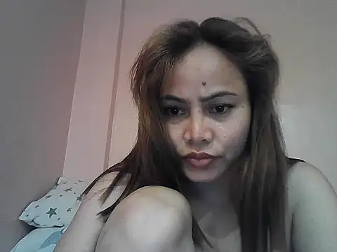 Snapshot of Amarrahlyn chatting on 05-23-26, 10:03 Amarrahlyn online show from 05-23-26, 10:03