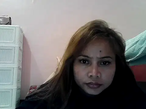 Snapshot of Amarrahlyn chatting on 05-25-26, 12:49 Amarrahlyn online show from 05-25-26, 12:49