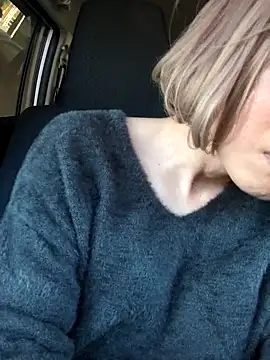 takusaki223 online show from 04-11-26, 07:45