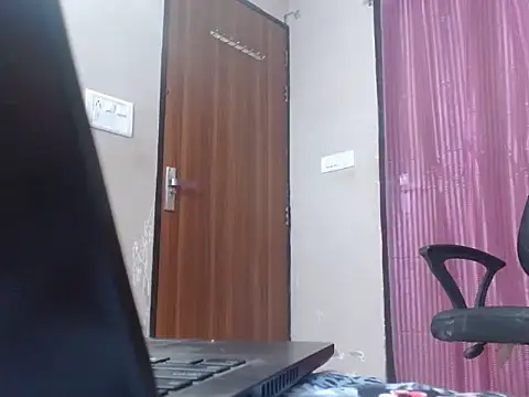 muskaan8400 online show from 11-15-25, 09:06