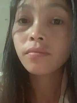 Snapshot of Halyy_xx chatting on 10-16-25, 10:22 Halyy xx online show from 10-16-25, 10:22