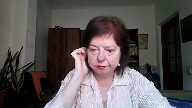 Snapshot of Violet_Pulse chatting on 04-26-26, 10:46 Violet Pulse online show from 04-26-26, 10:46