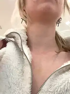 RonnieKiss online show from 09-22-25, 04:36