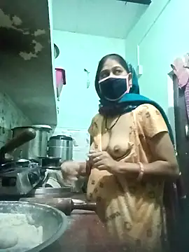 Cute-Charvii online show from 02-11-26, 01:10