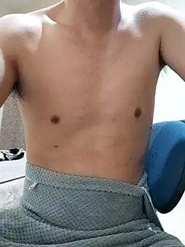 Snapshot of VIncent_mimi chatting on 10-20-25, 04:40 VIncent mimi online show from 10-20-25, 04:40