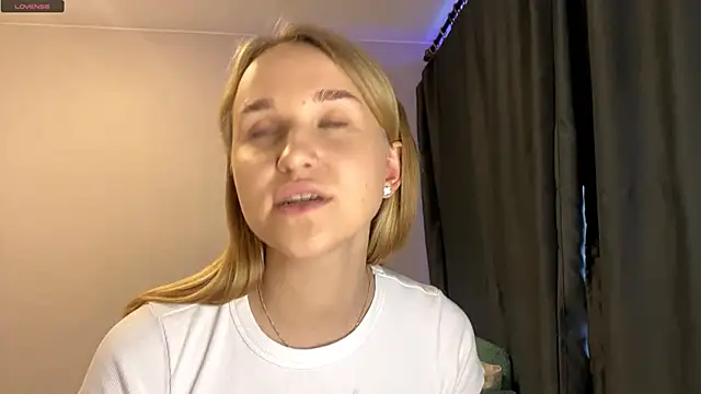 TanekaBoitel online show from 10-08-25, 10:02