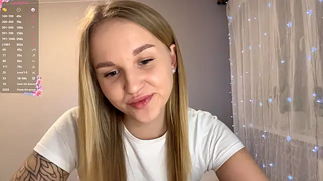 TanekaBoitel online show from 12-14-25, 02:55