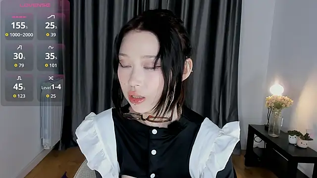 Snapshot of Hafu_yui chatting on 11-05-25, 03:23 Hafu yui online show from 11-05-25, 03:23