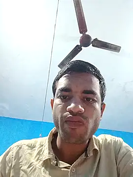 Snapshot of vaasuboy chatting on 10-15-25, 10:59 vaasuboy online show from 10-15-25, 10:59