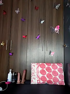 sahara1  online show from 11-19-25, 12:16