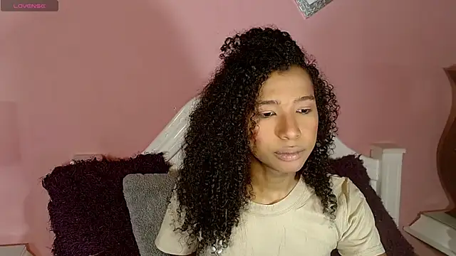  IsabellaRousse online show from 11-07-25, 07:03