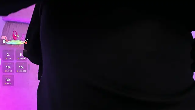 Snapshot of _Malak chatting on 05-30-26, 12:24 Malak online show from 05-30-26, 12:24