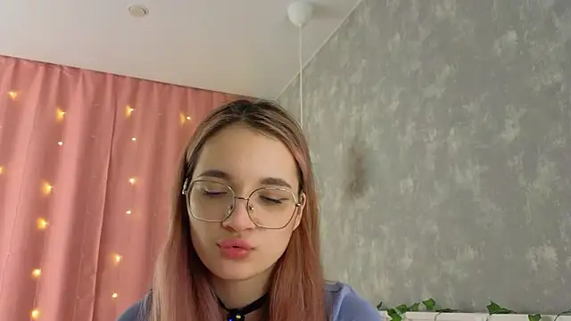 vivyboo111 online show from 03-16-26, 09:41