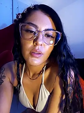 ValeNiitaLuv online show from 10-10-25, 11:26