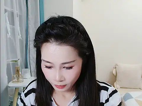 Snapshot of cfxc0317 chatting on 09-30-25, 01:38 cfxc0317 online show from 09-30-25, 01:38