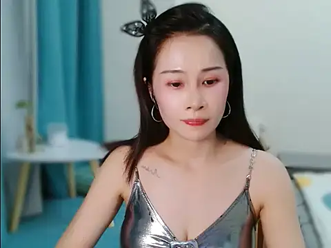 Snapshot of cfxc0317 chatting on 10-10-25, 12:26 cfxc0317 online show from 10-10-25, 12:26