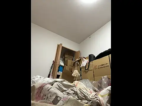 Snapshot of mino_bitter chatting on 10-19-25, 01:23 mino bitter online show from 10-19-25, 01:23