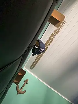 Ayla wiens online show from 12-16-25, 02:33