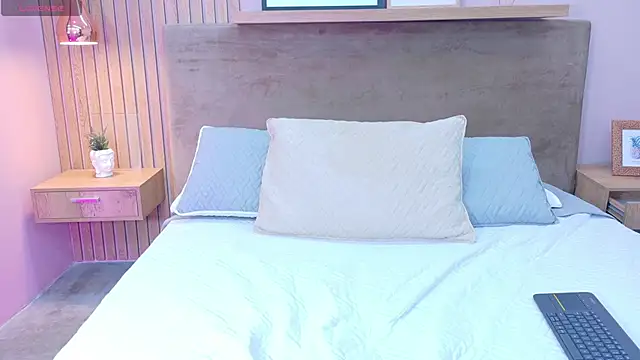 cielo rivera online show from 10-18-25, 02:07