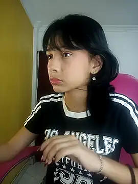 xoxo milk online show from 11-04-25, 03:44