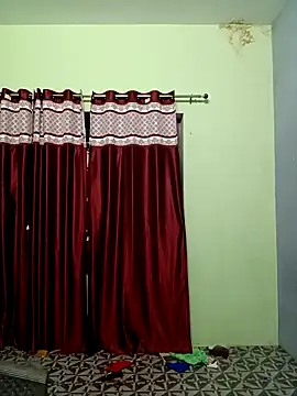 Snapshot of School_medam chatting on 10-06-25, 03:53 School medam online show from 10-06-25, 03:53