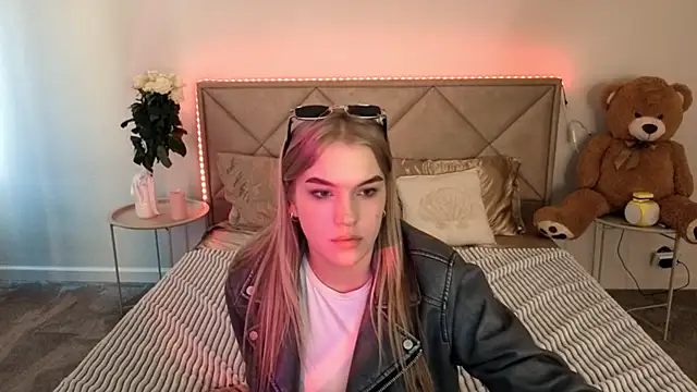 AlinaLiii online show from 03-12-26, 01:28