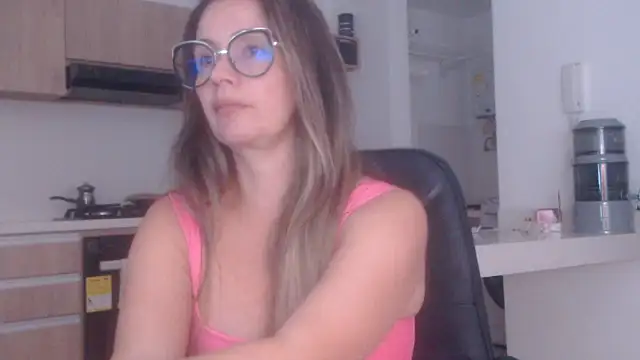 LovePaula online show from 06-26-26, 12:04