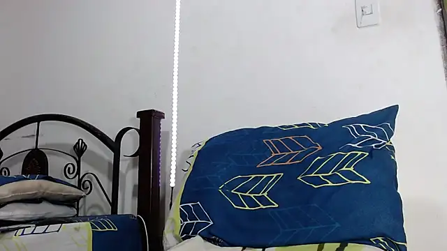 LATINO27CM online show from 11-18-25, 01:11