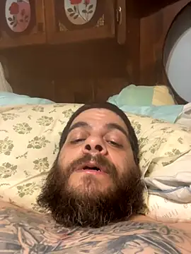 Snapshot of nowandthe chatting on 10-03-25, 10:40 nowandthe online show from 10-03-25, 10:40