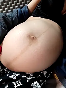 Pipi23  online show from 12-04-25, 02:37