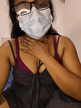 Snapshot of sexybolegirl chatting on 07-23-26, 02:53 sexybolegirl online show from 07-23-26, 02:53