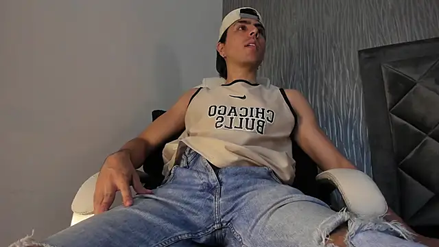 dylan cross  online show from 10-13-25, 11:21