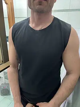 giovan2020 online show from 03-08-26, 10:46