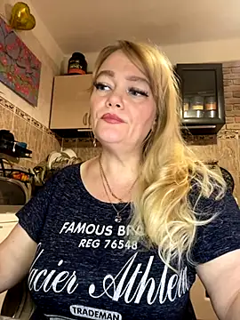 Sweet-blonde online show from 10-17-25, 11:40