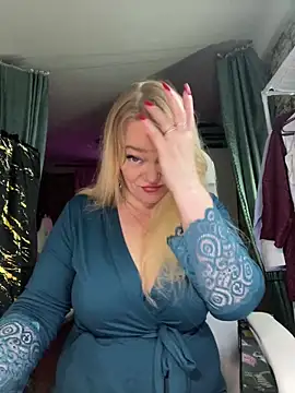 Sweet-blonde online show from 04-07-26, 10:53