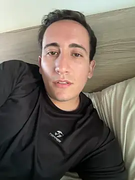 Snapshot of agustinnnnnns chatting on 09-30-25, 08:36 agustinnnnnns online show from 09-30-25, 08:36