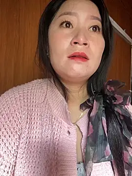 violet-00 online show from 10-23-25, 12:43