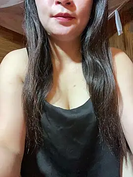 Snapshot of violet-00 chatting on 05-15-26, 10:50 violet-00 online show from 05-15-26, 10:50