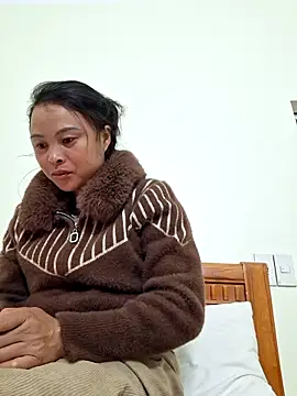 xuxulovezz online show from 12-21-25, 12:34